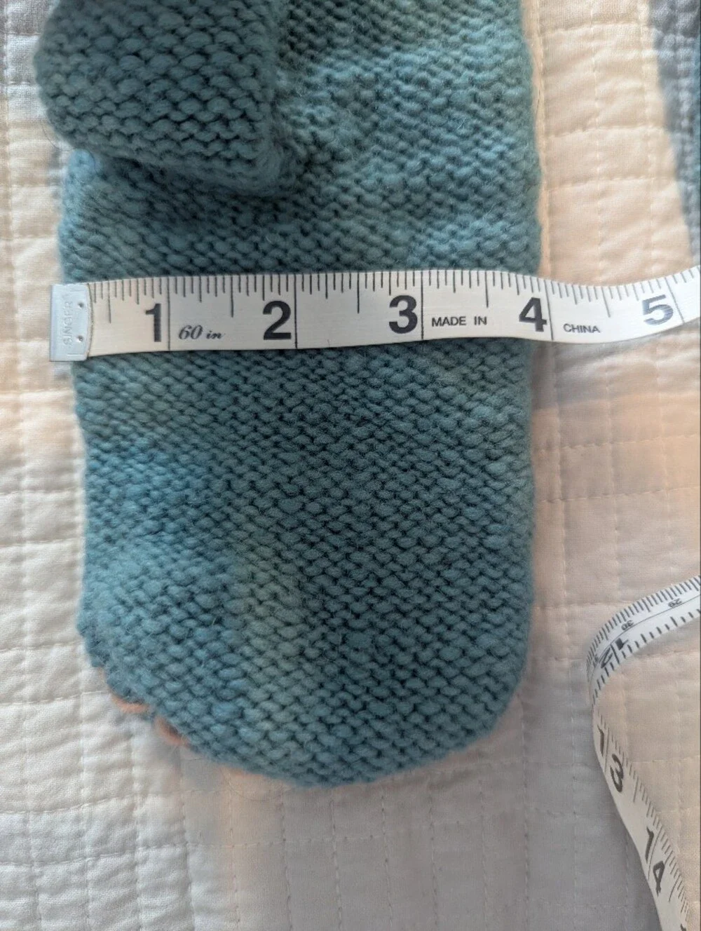 FRENCH KNOT Hand-Knit Blue Floral Embroidered Mittens
